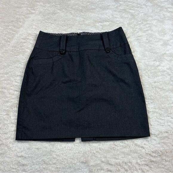 Maurices black pinstripe mini skirt, size 7 or 8 - Picture 1 of 7